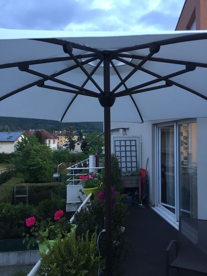 Habiller, protéger et éclairer un balcon devient possible