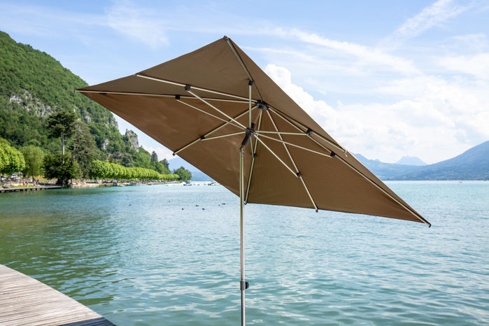 version inclinée du parasol 250*250