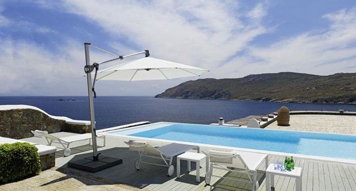 Comment choisir un pied de parasol ?